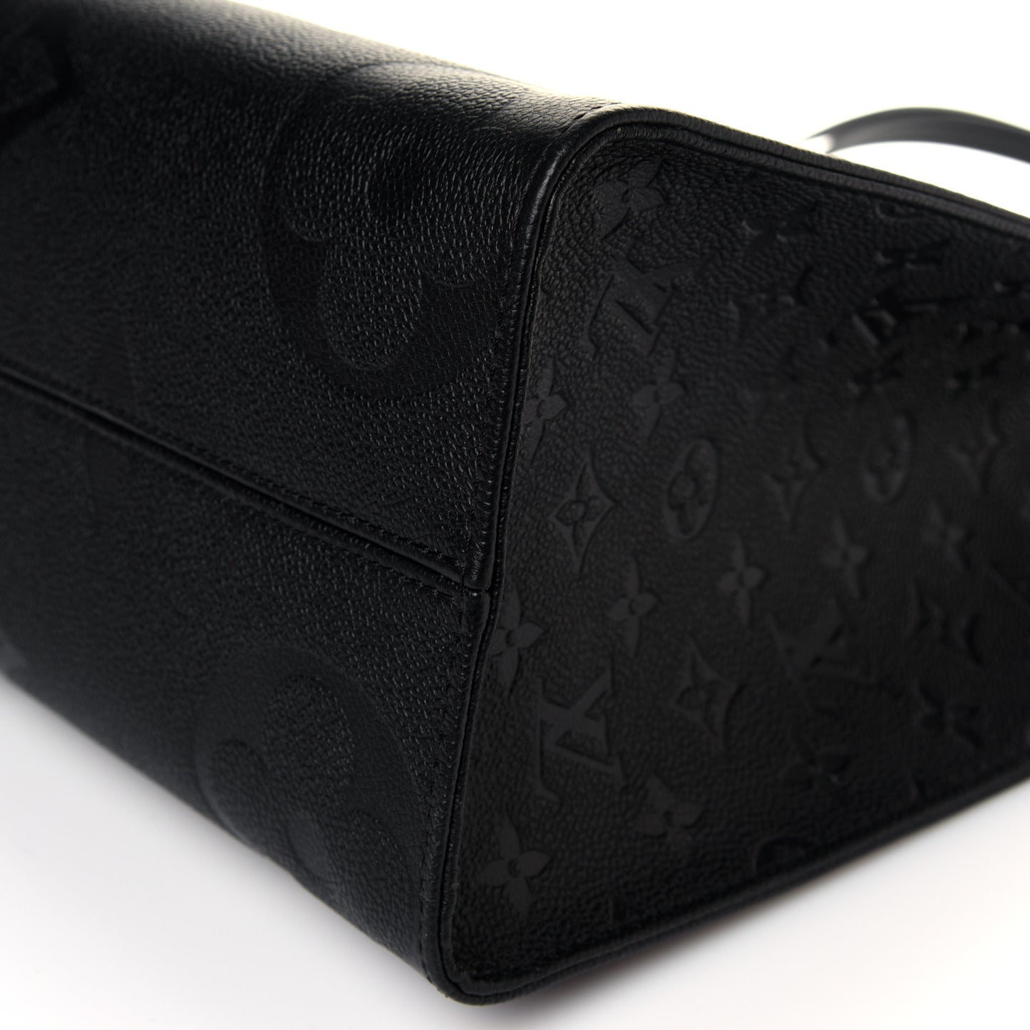 Empreinte Monogram Giant Onthego MM Black