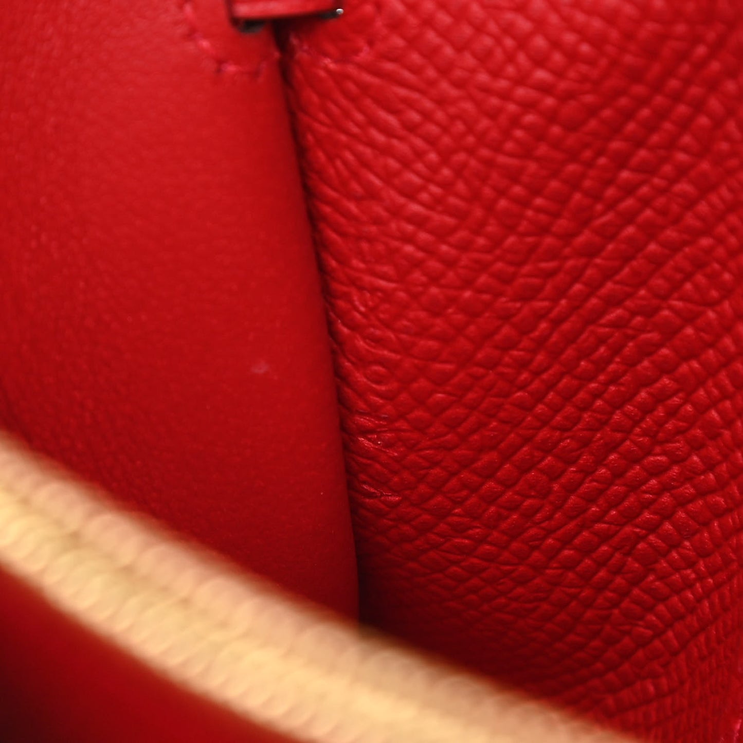 Epsom Kelly Wallet To Go Rouge Casaque