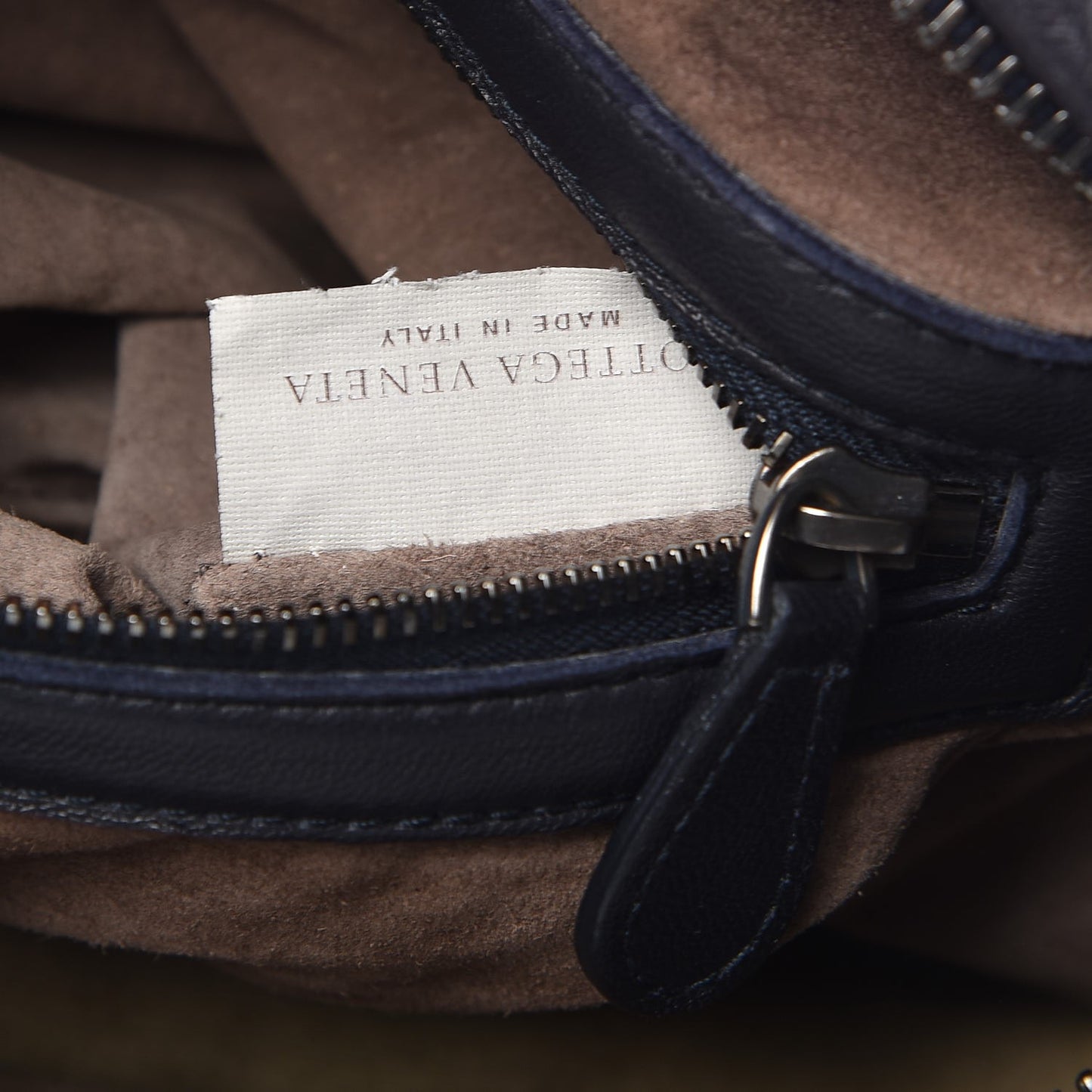 Nappa Intrecciato Medium Veneta Hobo Tourmaline