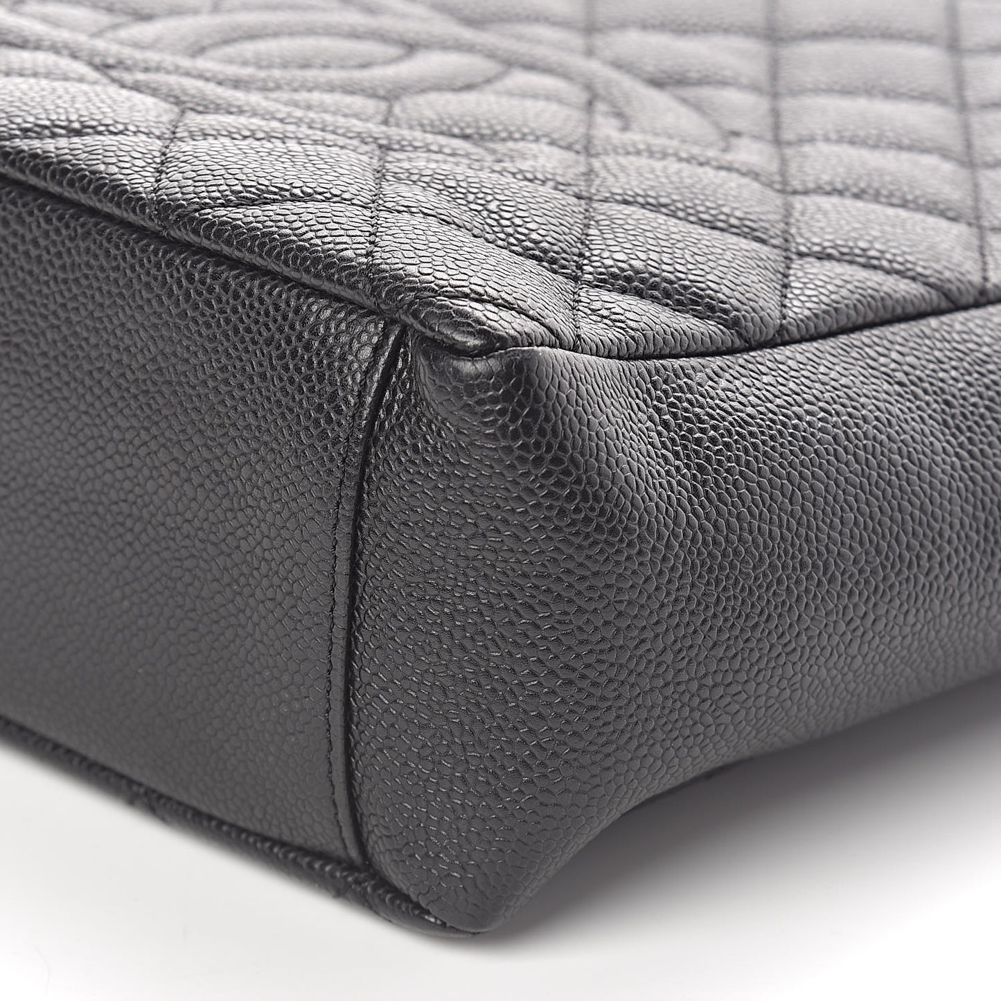 Caviar Quilted Petit Shopping Tote PST Black