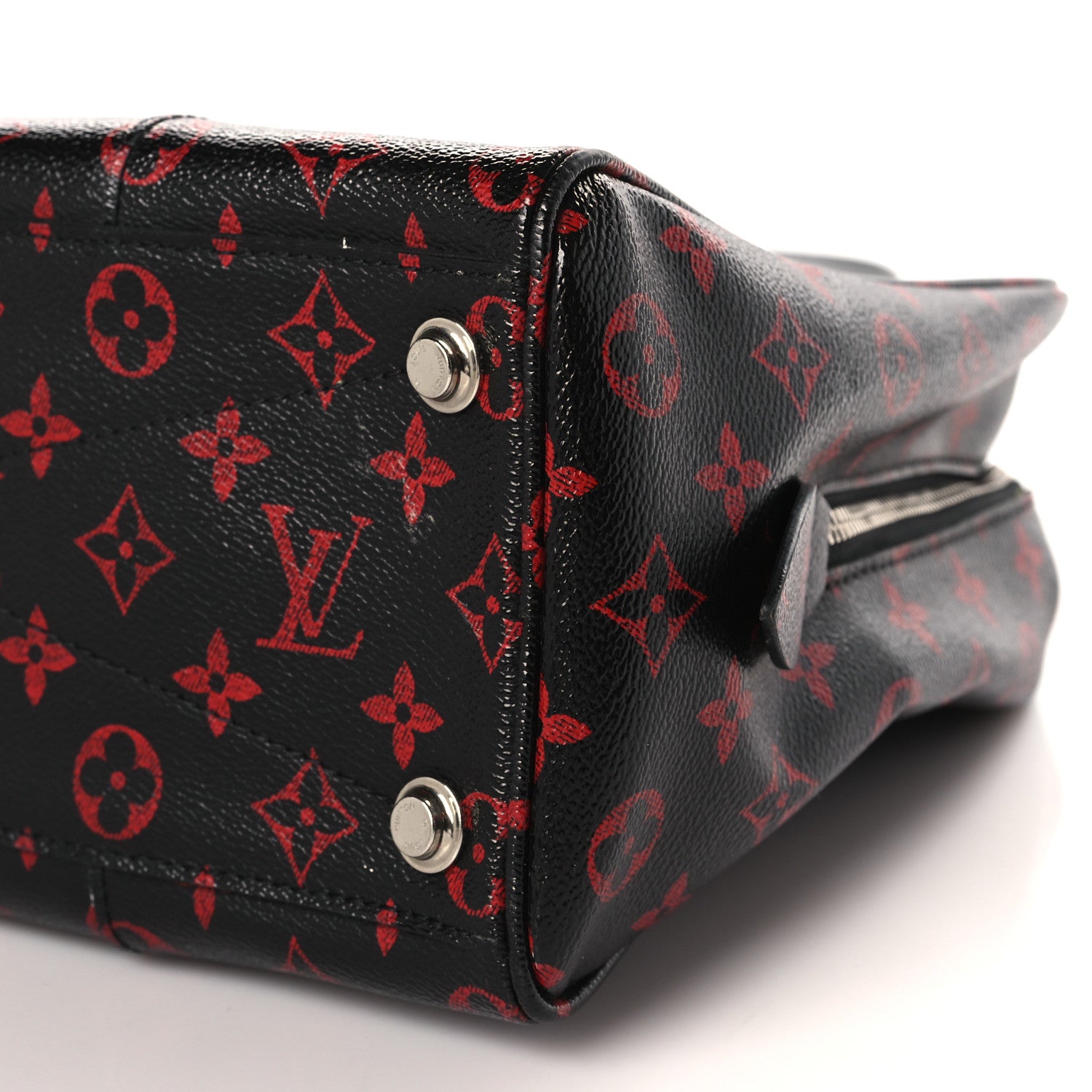 Louis Vuitton Monogram Infrarouge Dora Soft MM 8 of 10