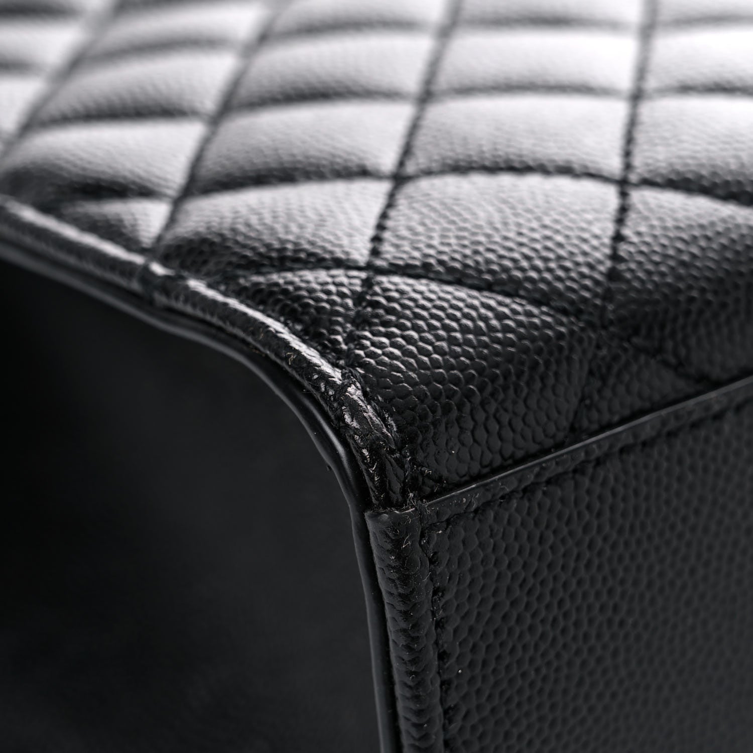 Saint Laurent Grain De Poudre Textured Mixed Matelasse Large Triquilt Monogram Monochrome Satchel Black 10 of 11