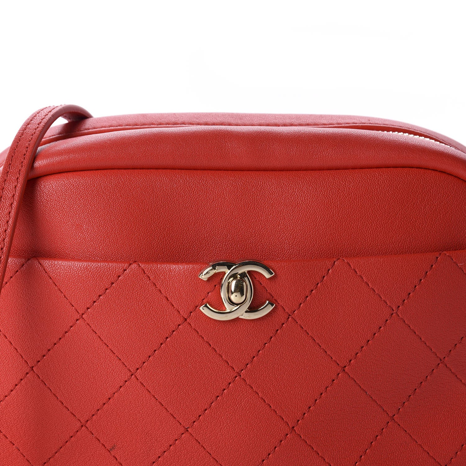 Chanel Goatskin Quilted Large Casual Trip Camera Case Bag Red 10 of 11