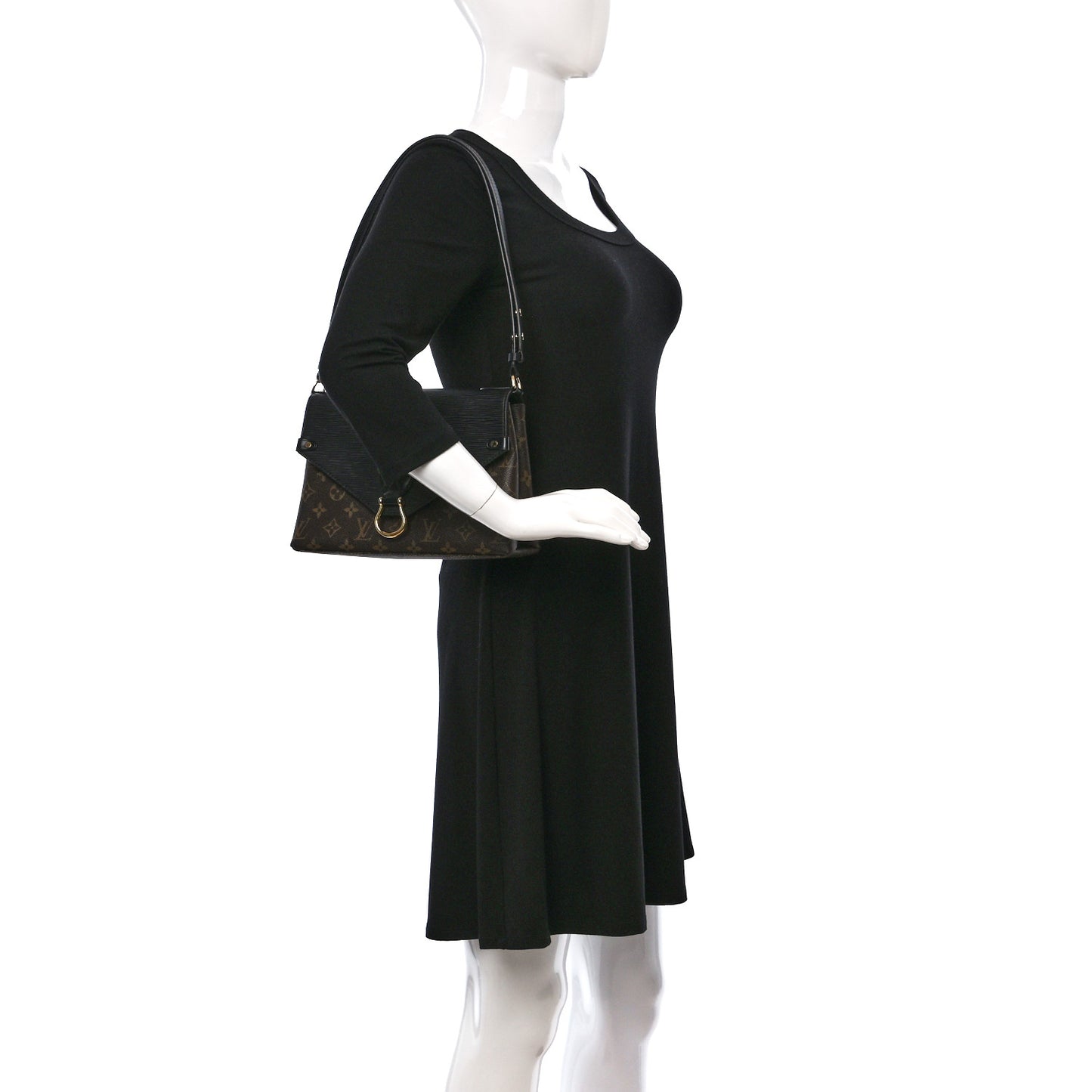 Epi Monogram Saint Michel Black