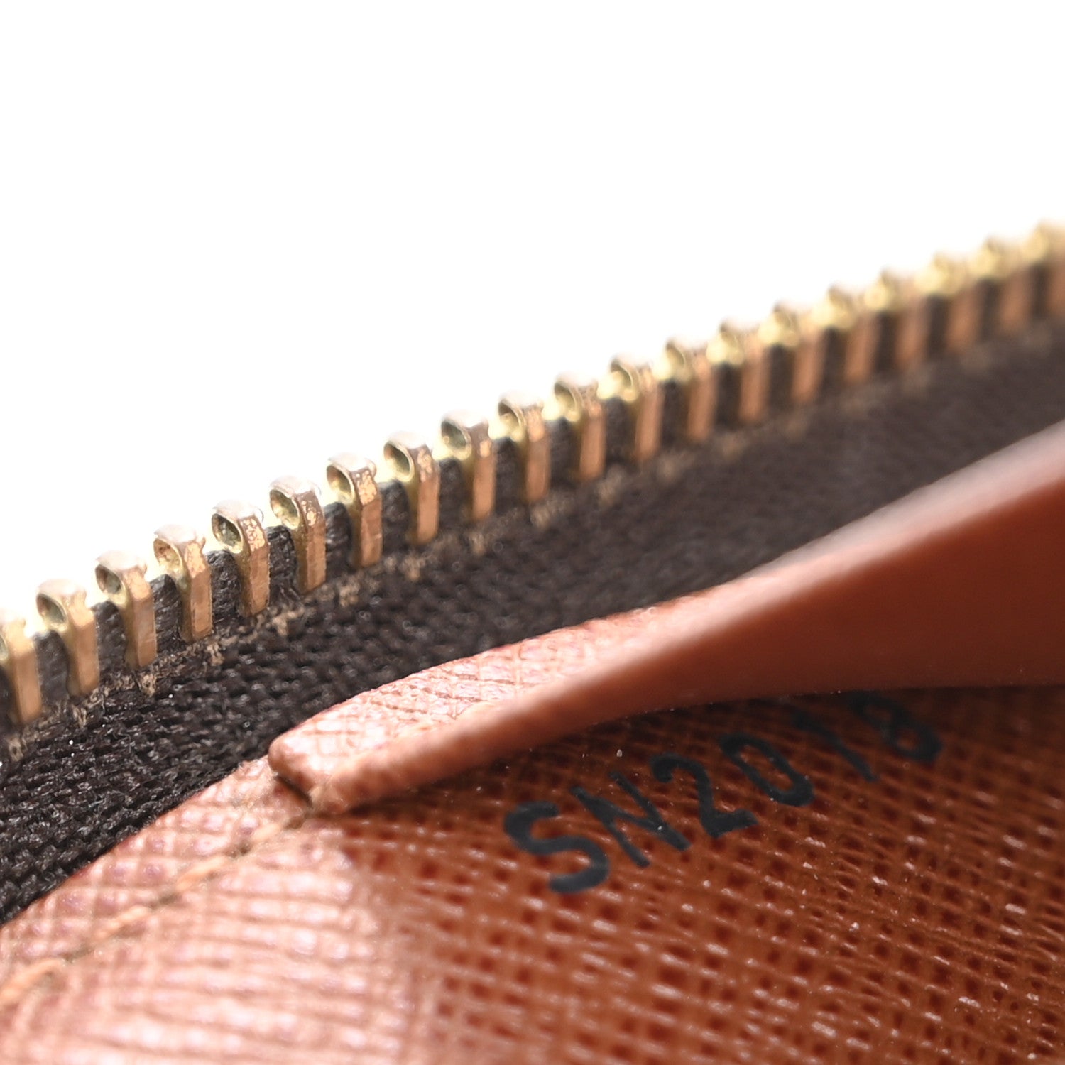 Louis Vuitton Monogram Zippy Organizer Wallet 7 of 13