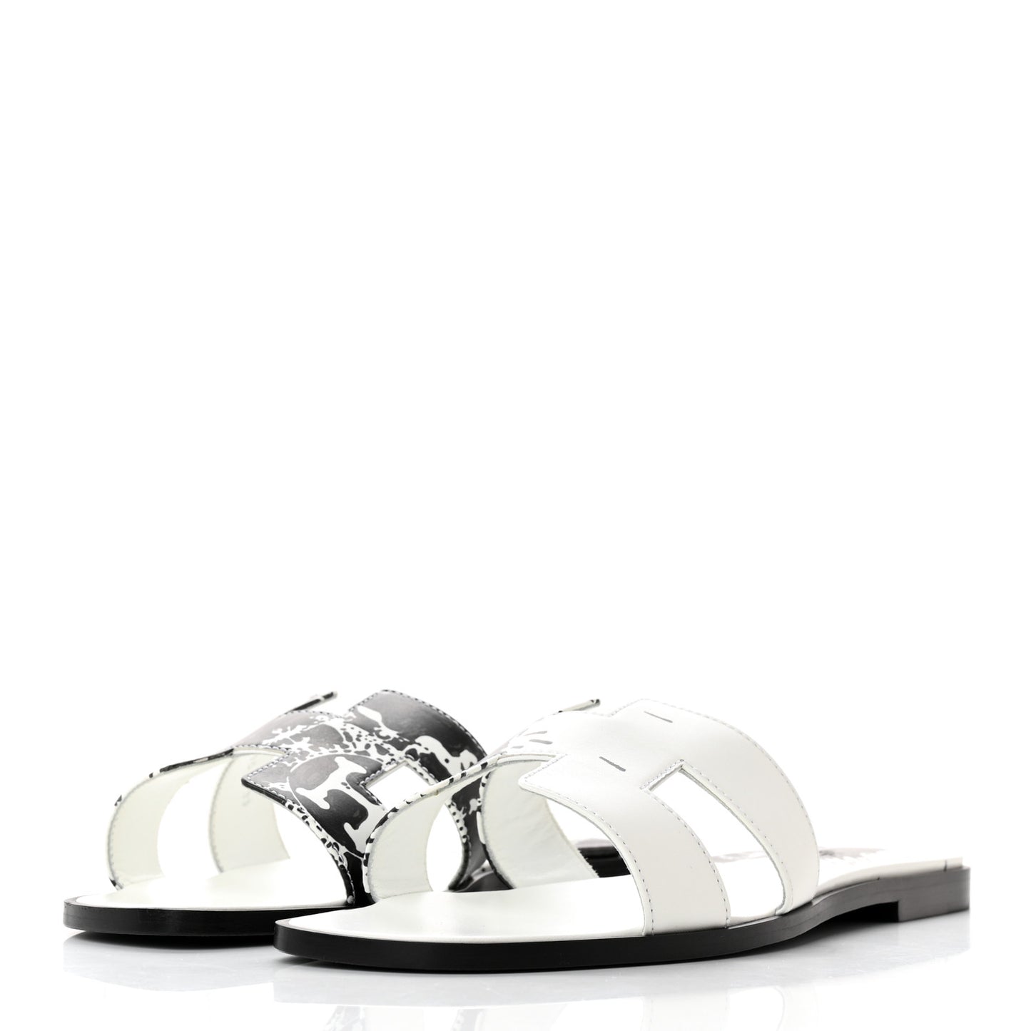 Calfskin Peinture Fraiche Oran Sandals 41 White Black