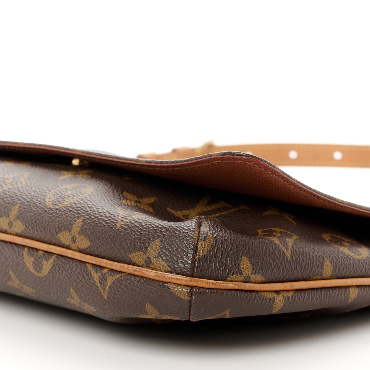 Monogram Musette Tango