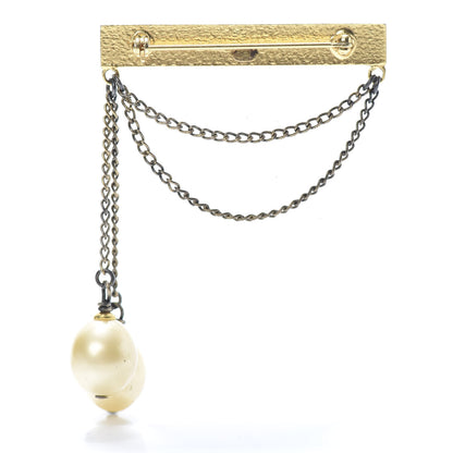 Chanel Pearl Logo Chain Brooch Gold 3 of 4