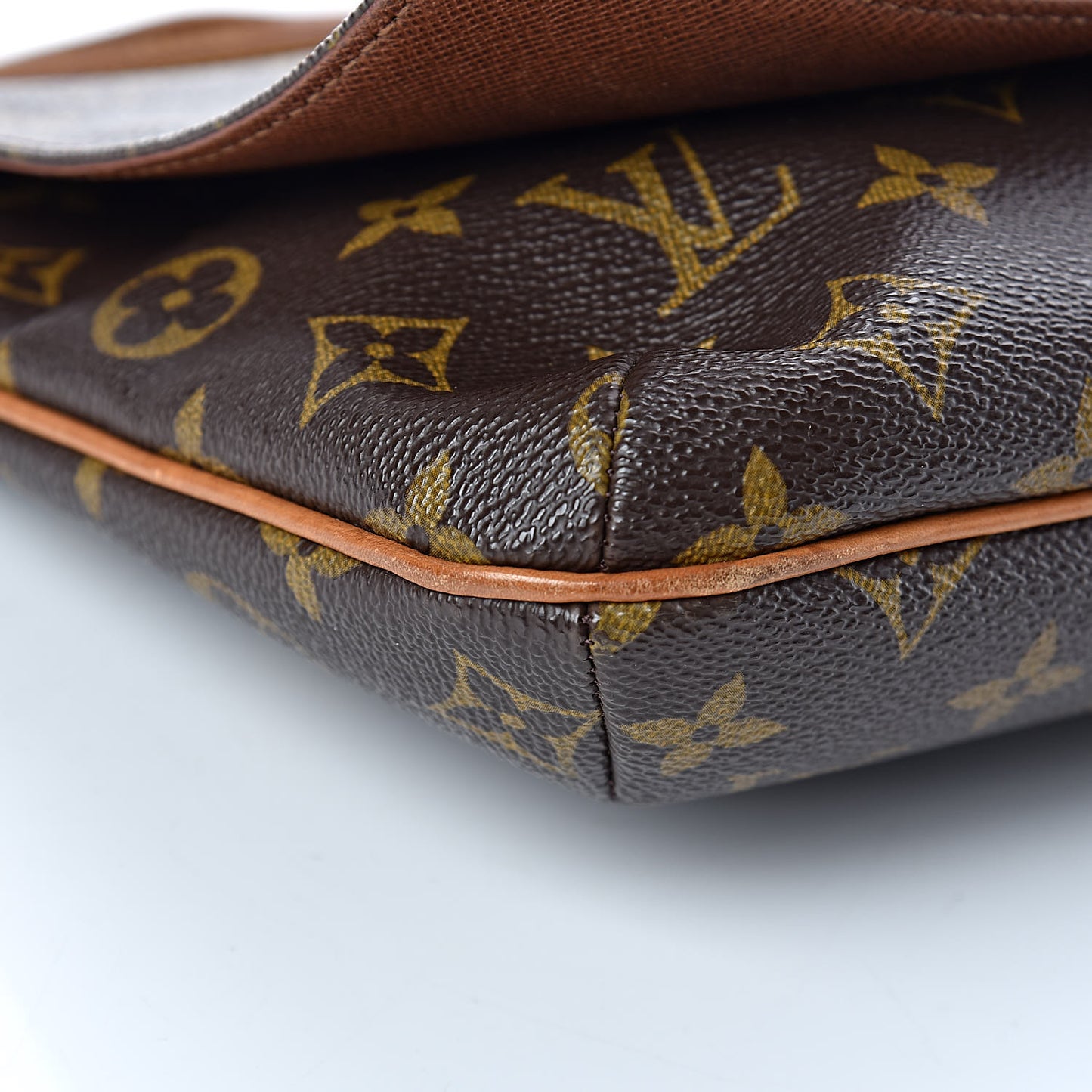 Monogram Musette Tango