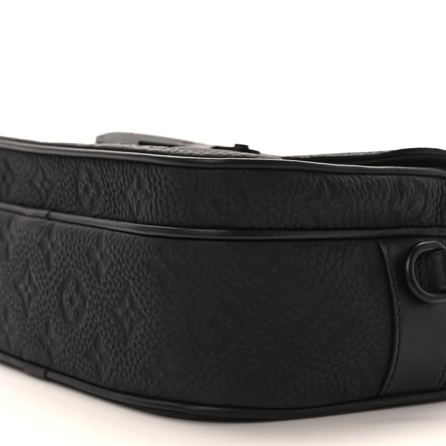 Taurillon Monogram S Lock Messenger Black