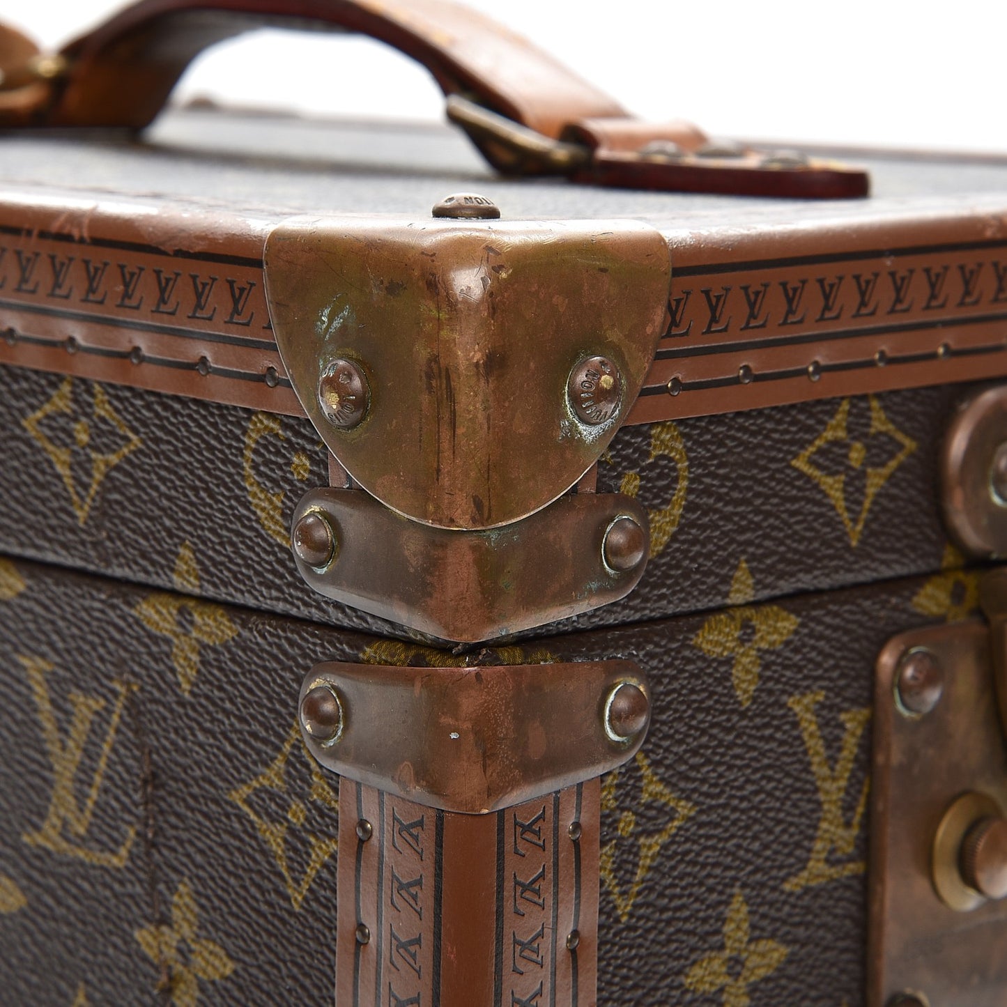 Monogram Boite Flacons Beauty Train Trunk Case