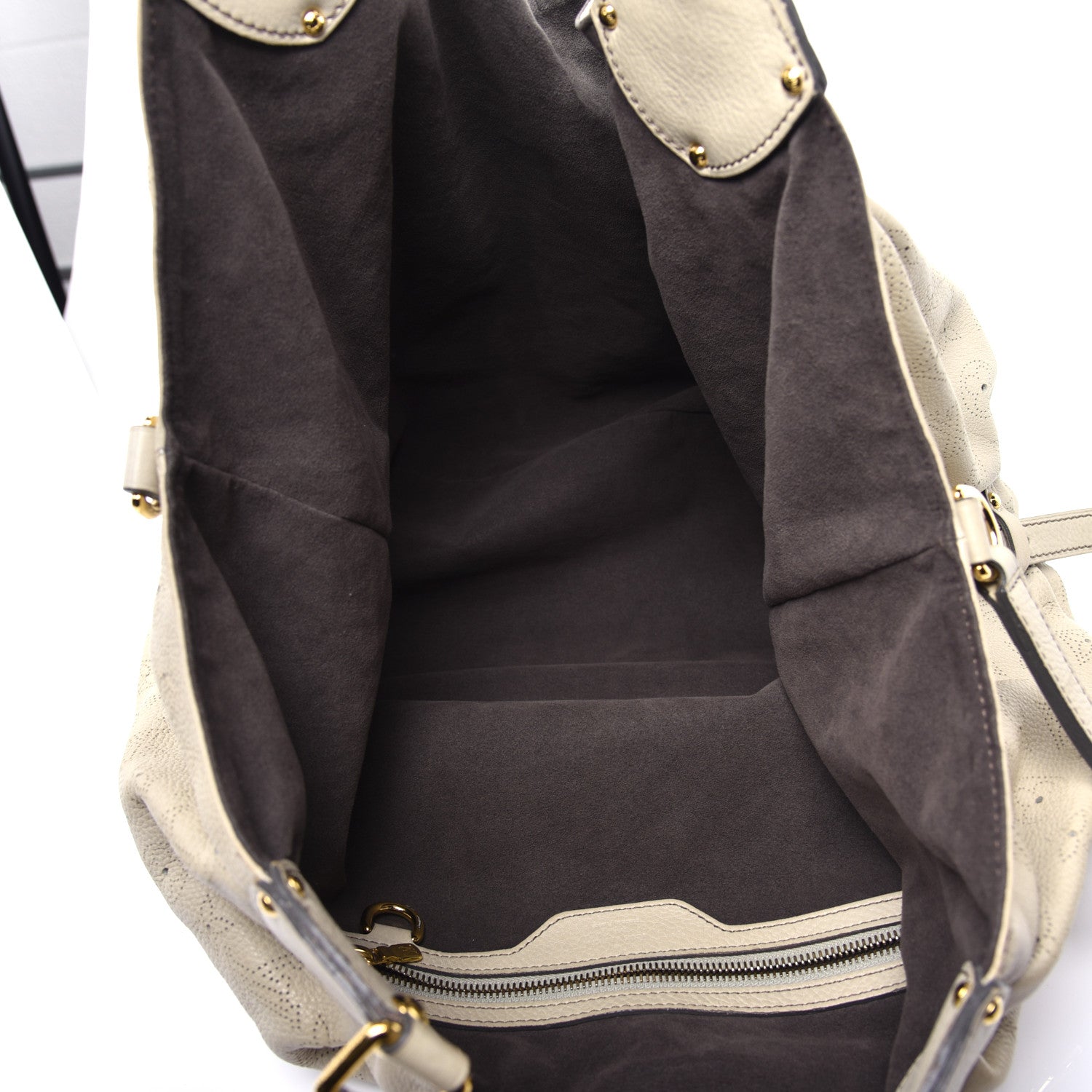 Louis Vuitton Mahina L Ivory 5 of 11