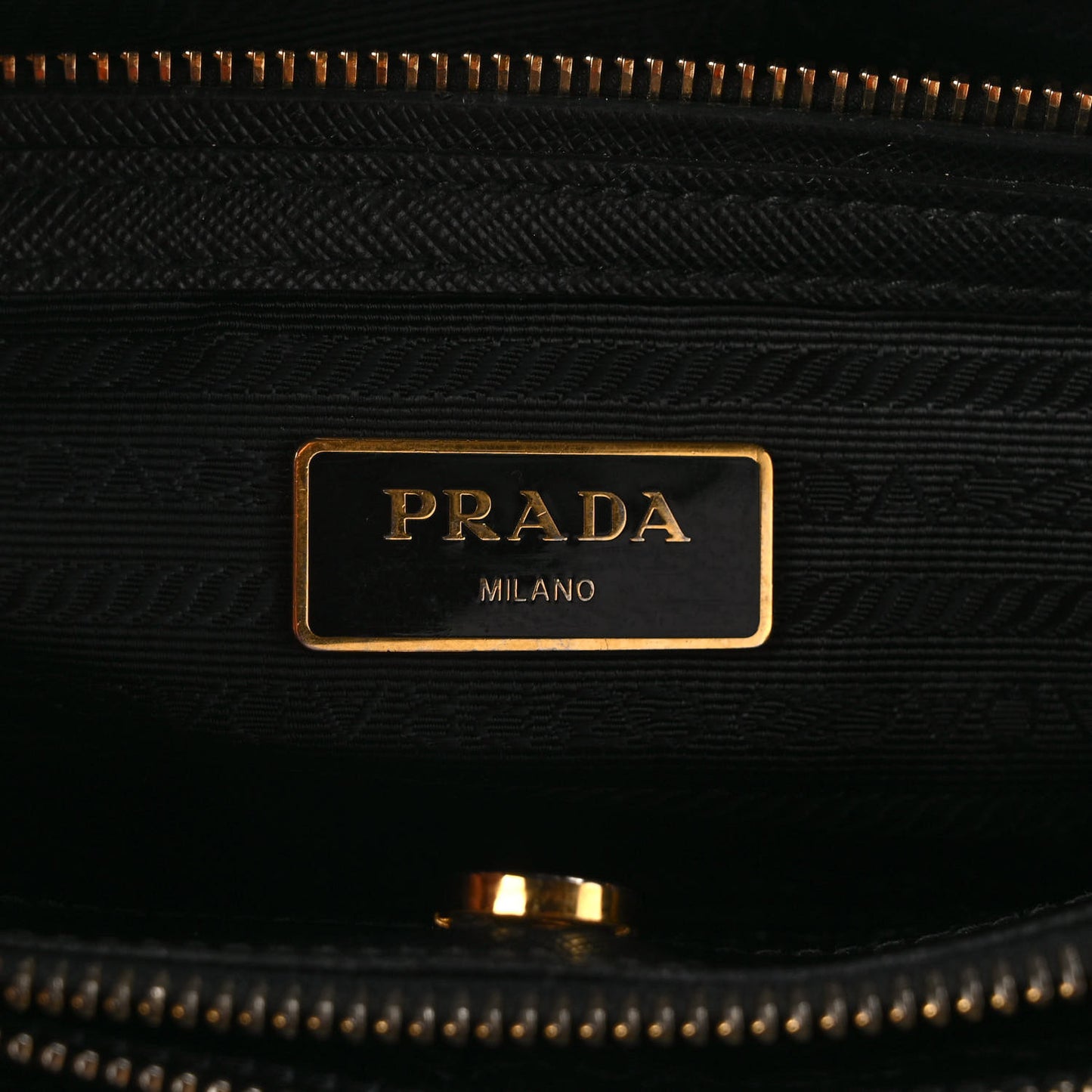 Saffiano Lux Medium Tote Black