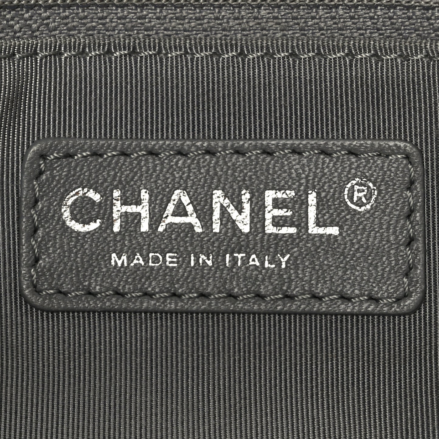 Caviar Quilted Medium French Riviera Flap Light Grey