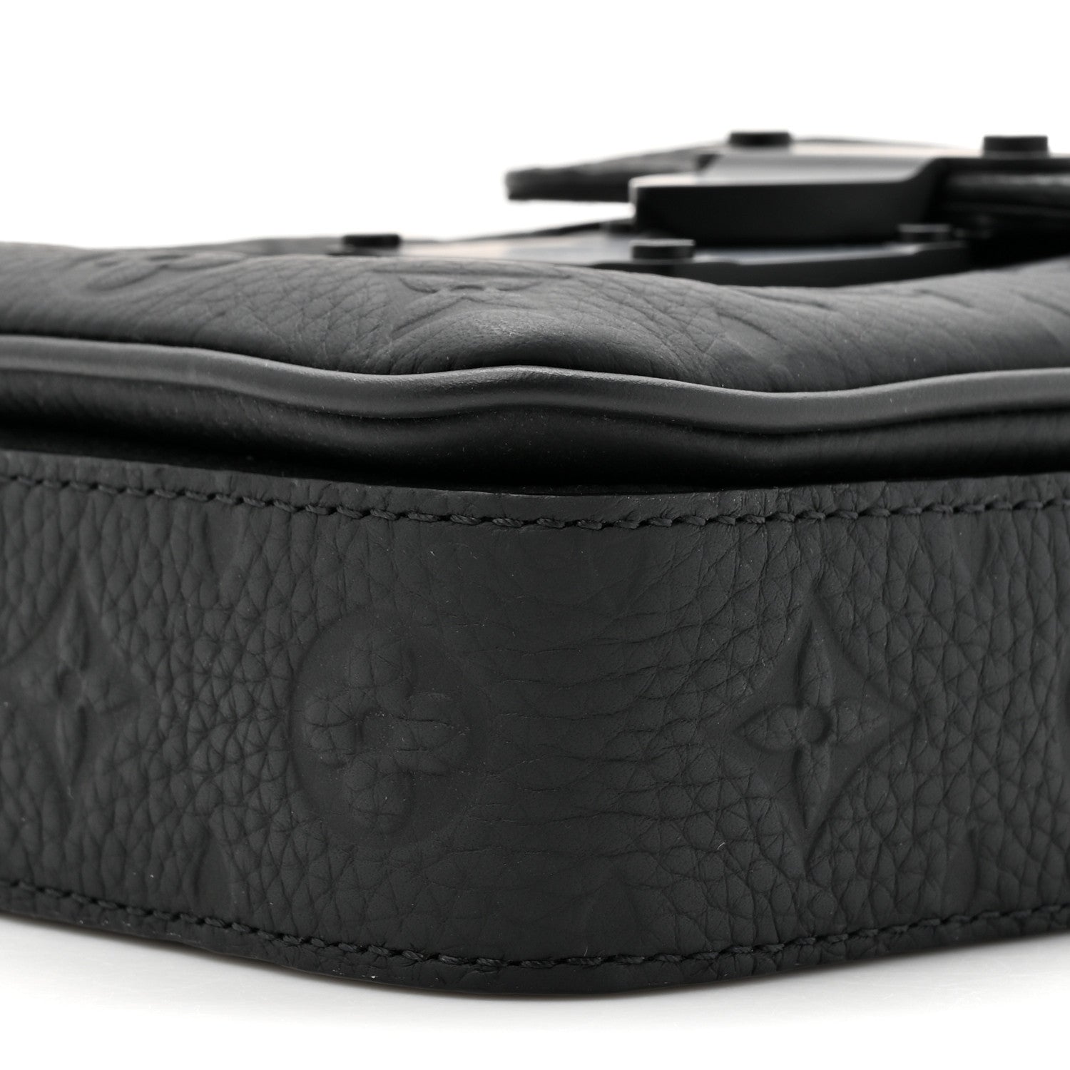Louis Vuitton Taurillon Monogram S Lock Wearable Wallet Black 9 of 10