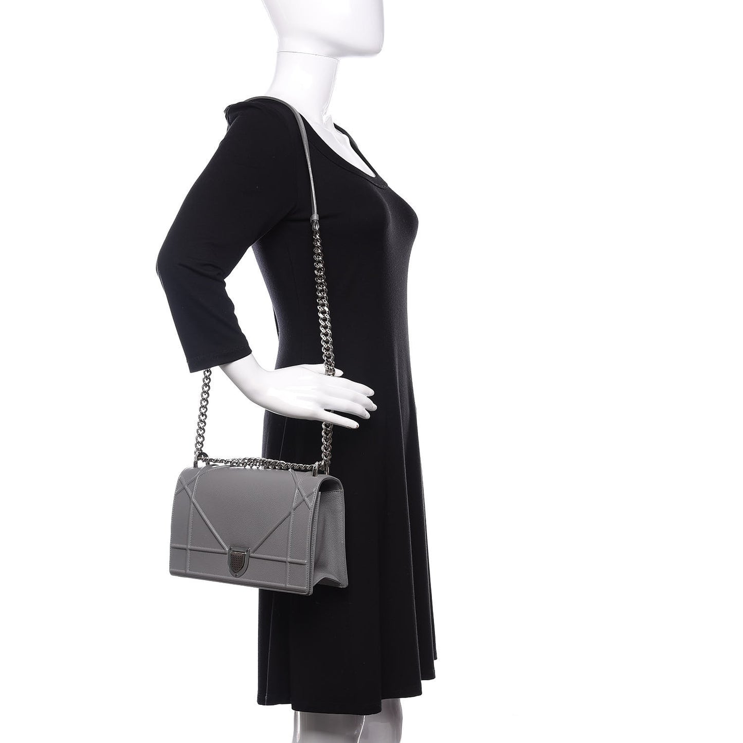 Grained Calfskin Medium Diorama Flap Bag Gris