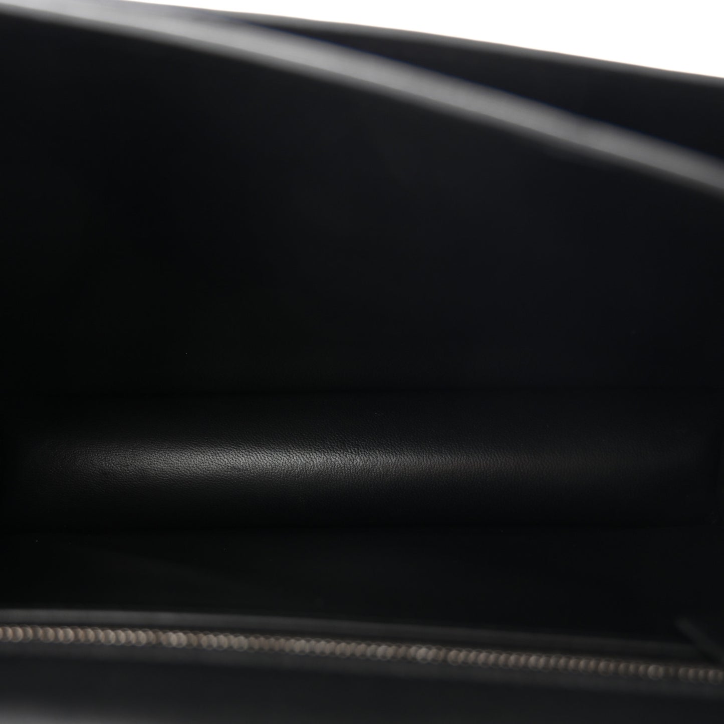 Madame Calfskin Lizard Constance 24 Black Ombre