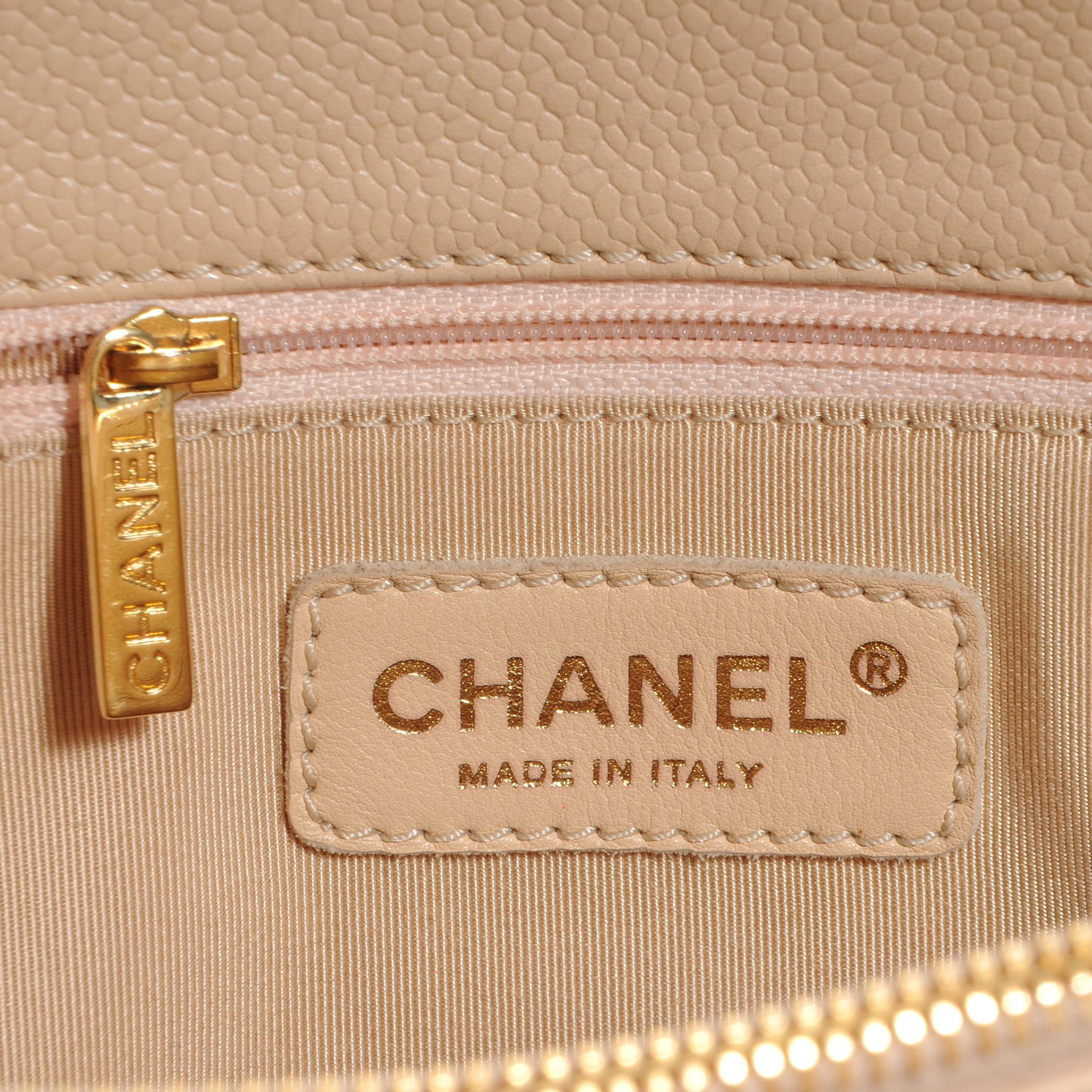 Caviar Grand Shopping Tote GST Beige Clair