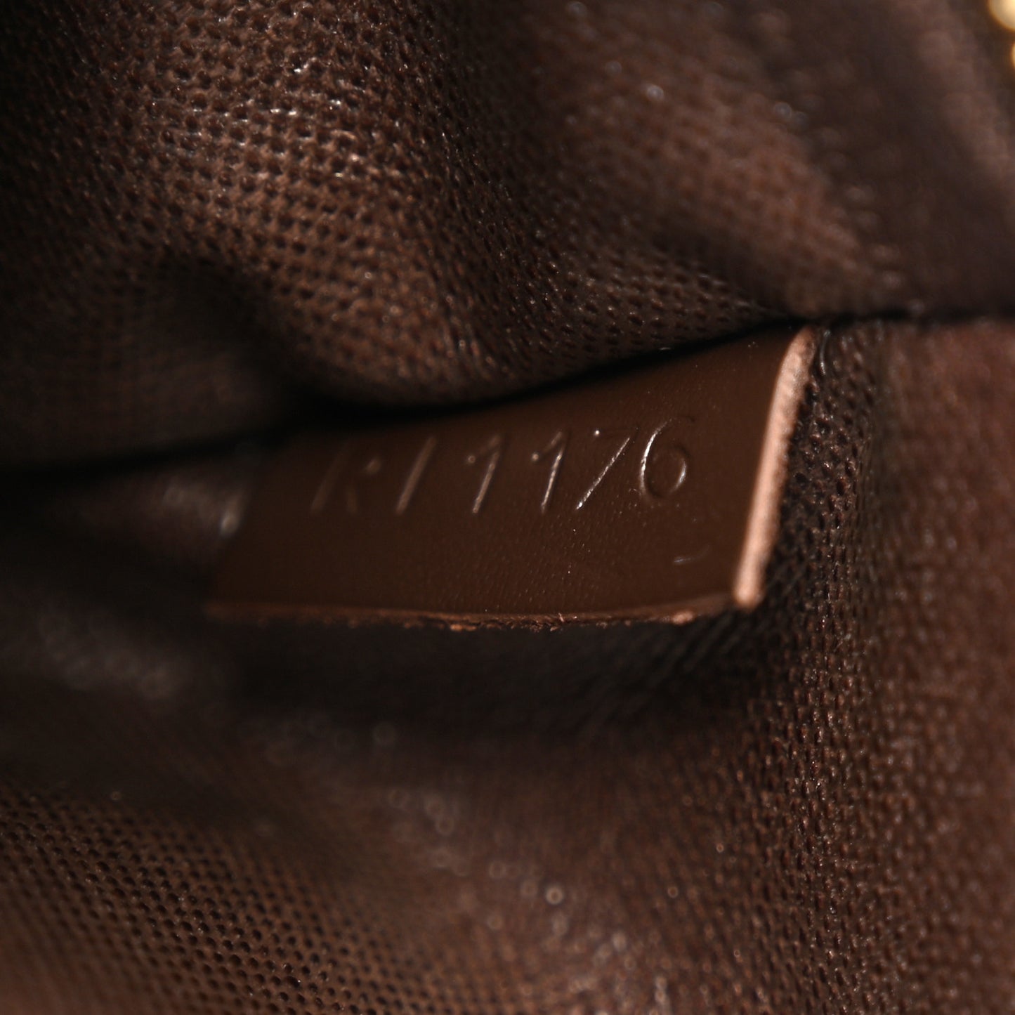 Damier Ebene Toiletry Bag 25