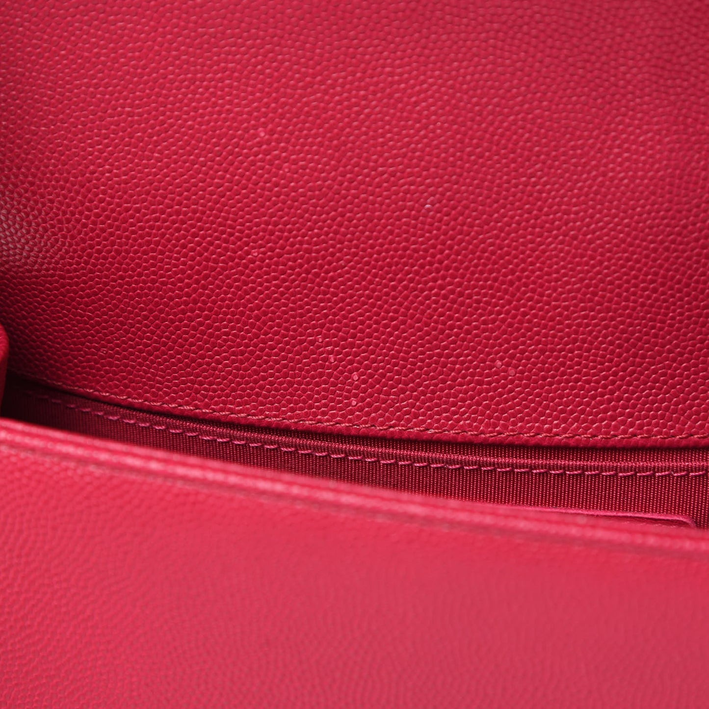 Caviar Quilted Medium Boy Flap Fuchsia