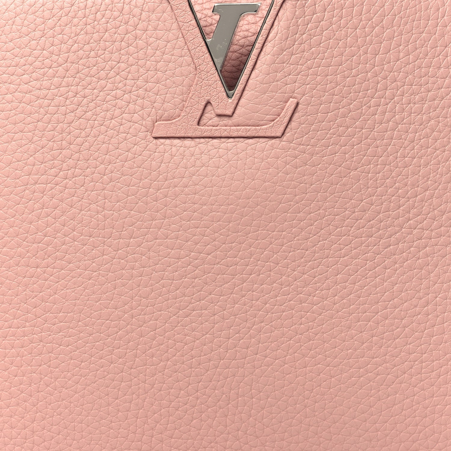 Louis Vuitton Taurillon Capucines PM Magnolia 7 of 9