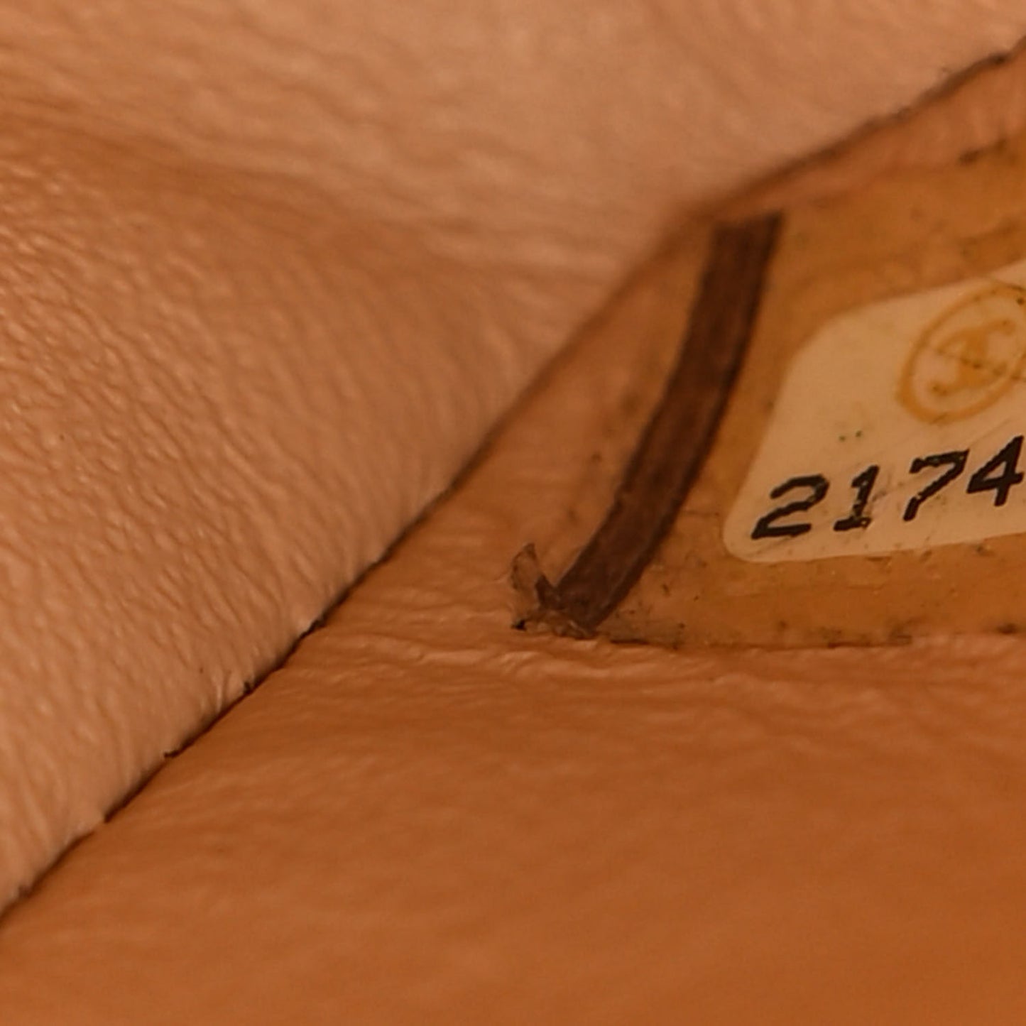 Caviar Quilted Medium Double Flap Beige