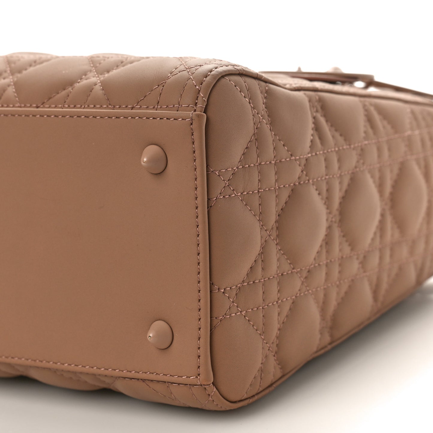 Ultra Matte Calfskin Cannage Medium Lady Dior Beige