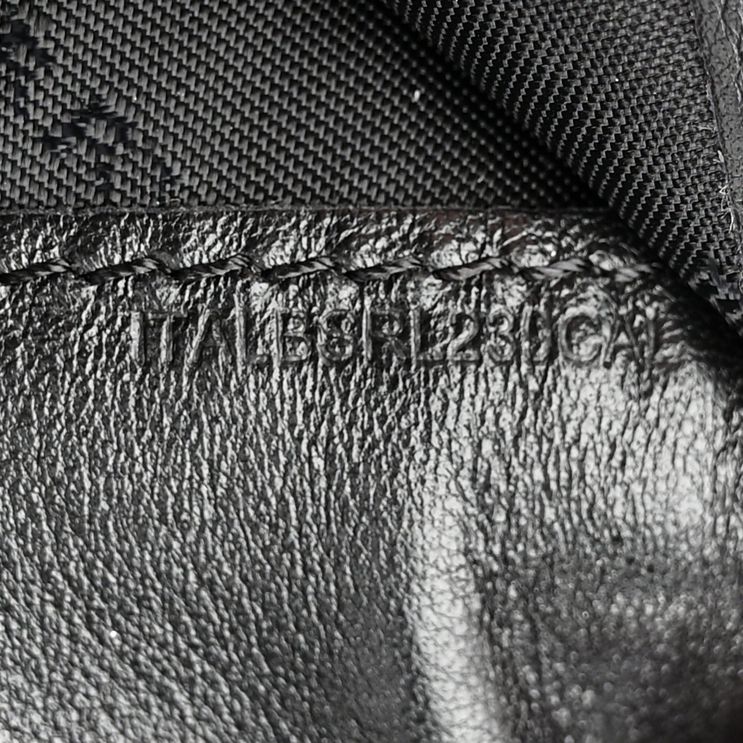 Calfskin House Check Porter Continental Wallet Black