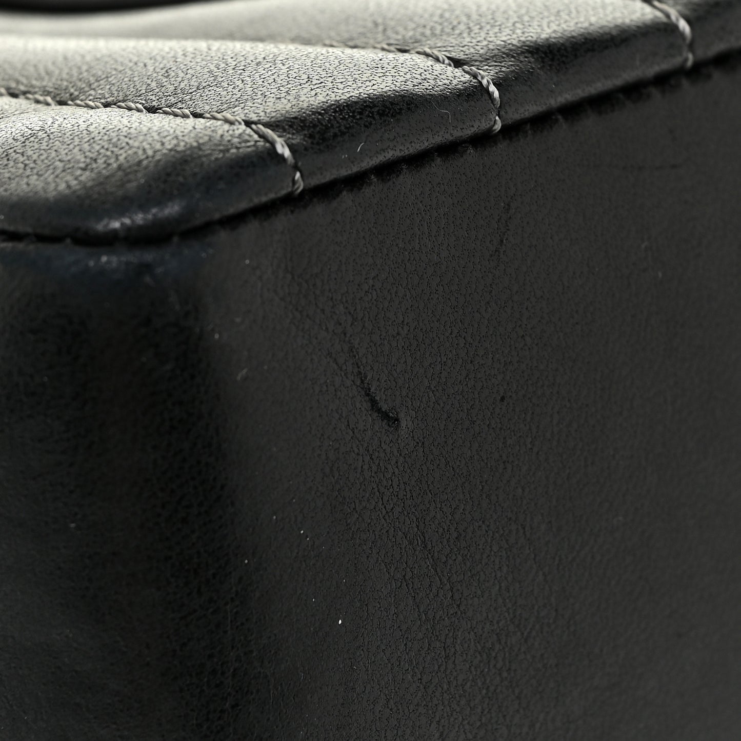 Lambskin Vertical Quilted Medium Single Flap Black