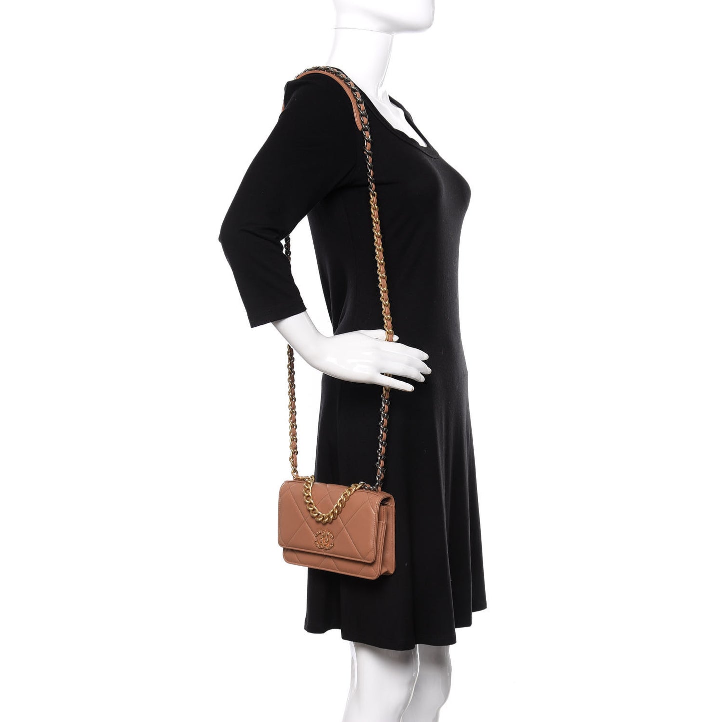 Lambskin Quilted 19 Wallet On Chain WOC Brown