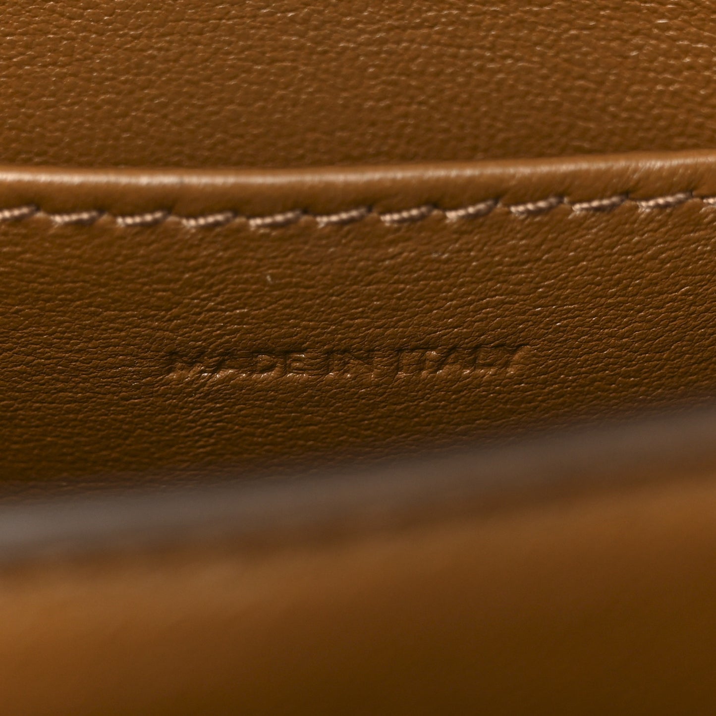 Box Calfskin Teen Classic Box Flap Bag Camel
