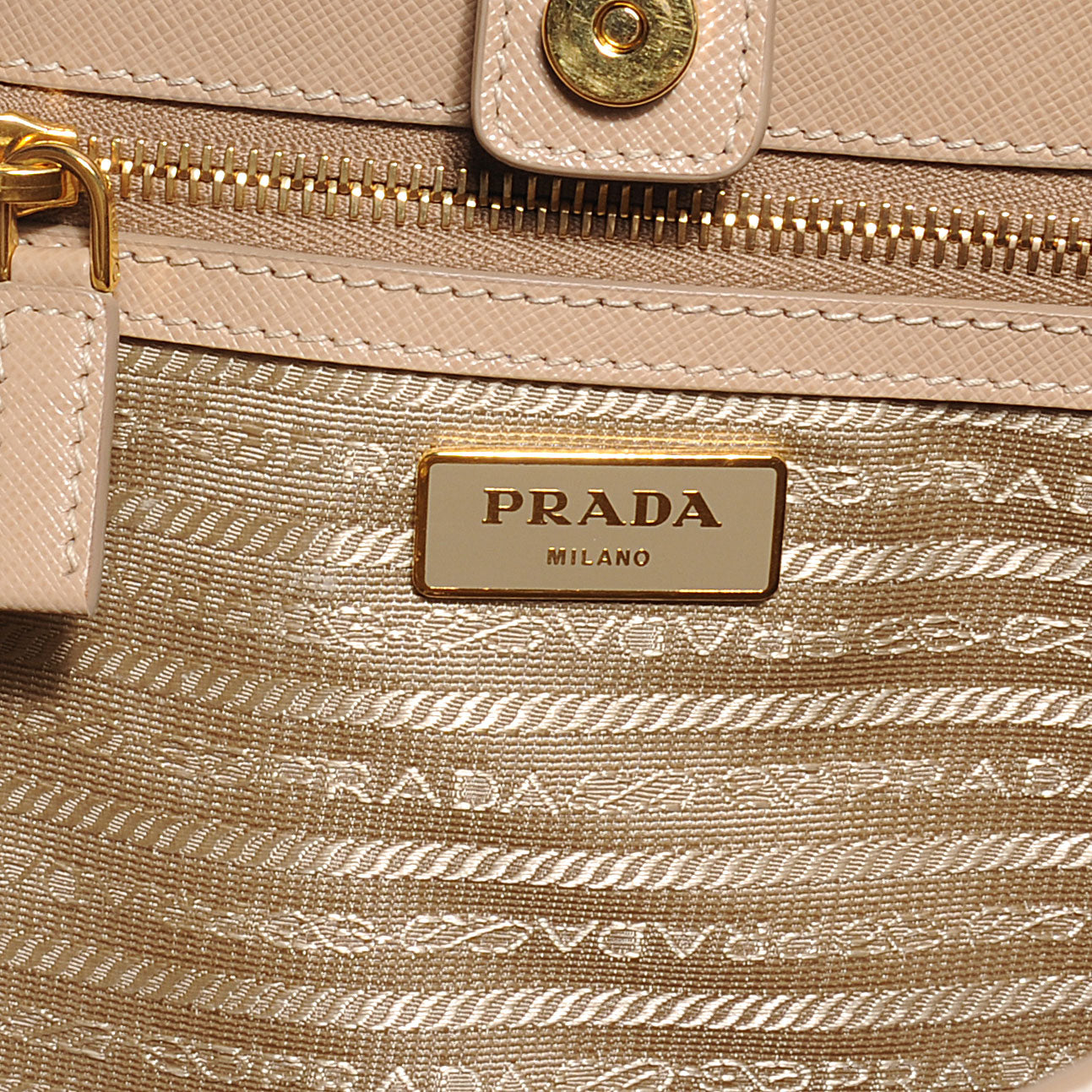 Saffiano Lux Large Tote Sabbia