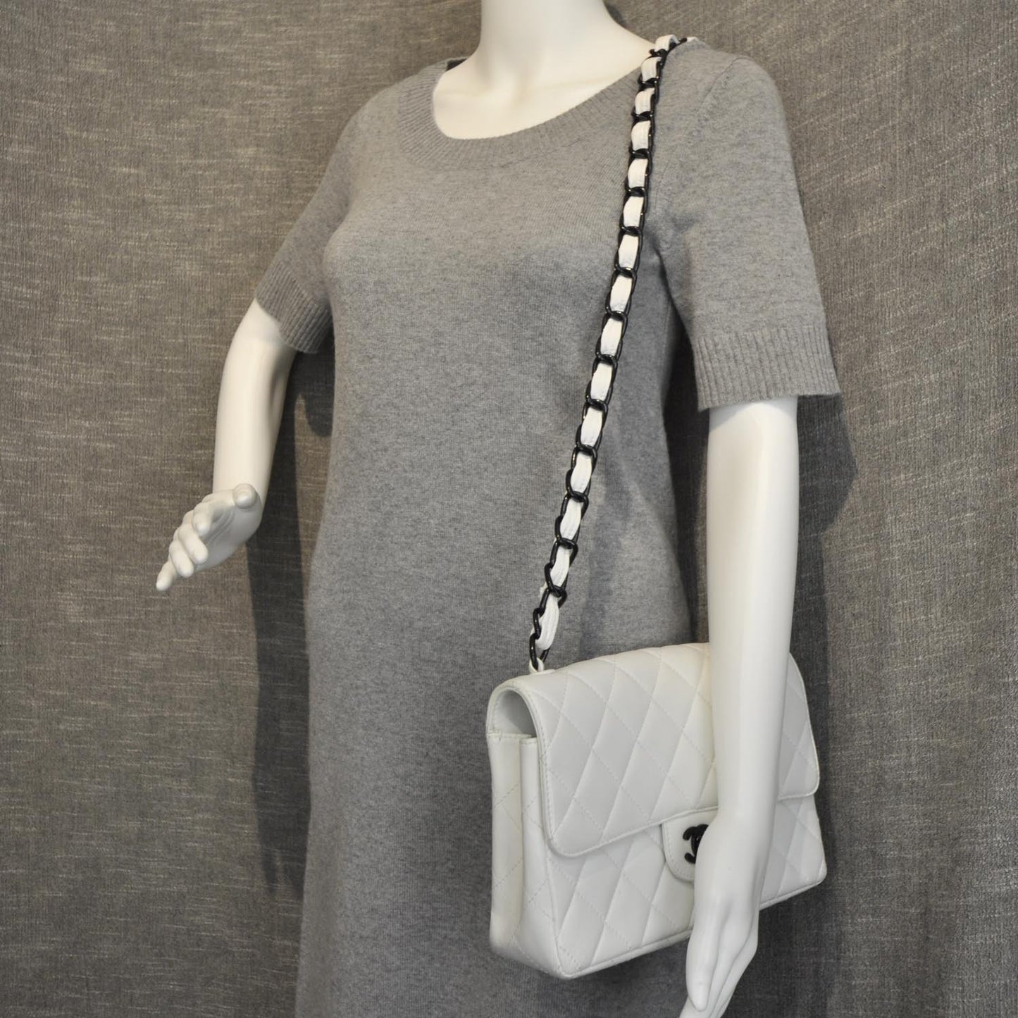 Lambskin Medium Flap w Bekko Resin Chain White