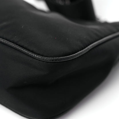 Prada Nylon Re-Edition 2005 Shoulder Bag Black 11 of 18
