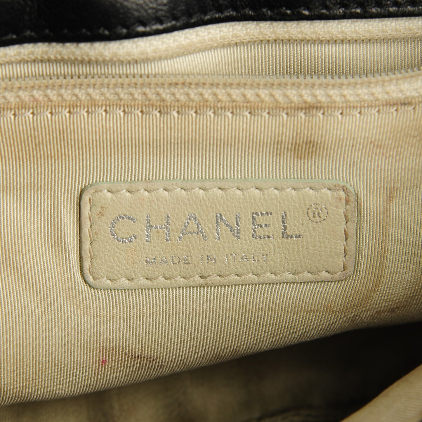 Washed Lambskin Mini Chain Around Messenger Black