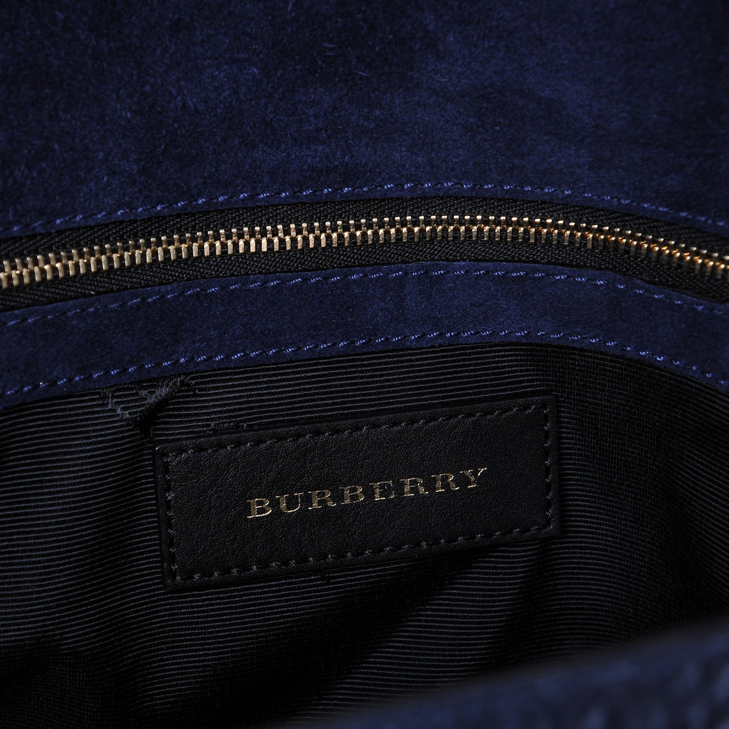 Signature Grain Large Mildenhall Shoulder Bag Blue