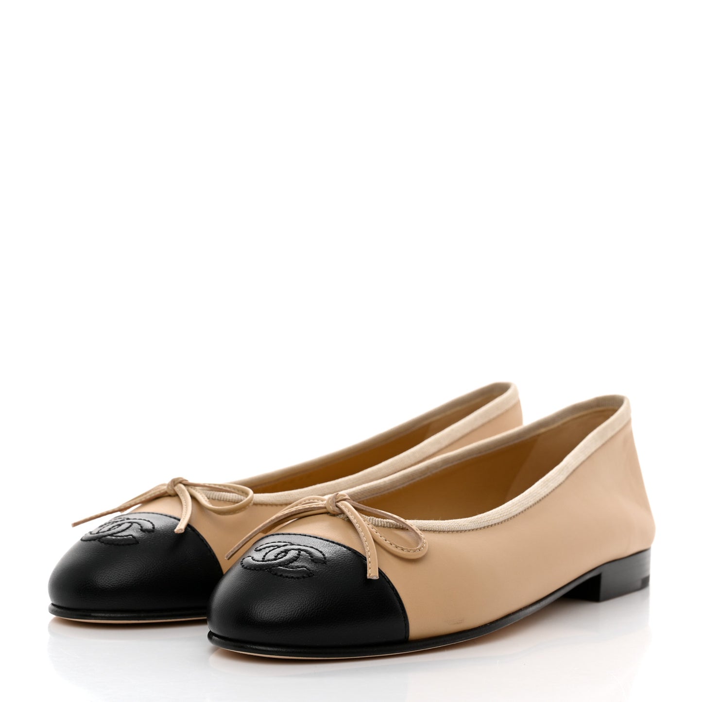 Lambskin Cap Toe CC Ballerina Flats 36 Beige Black