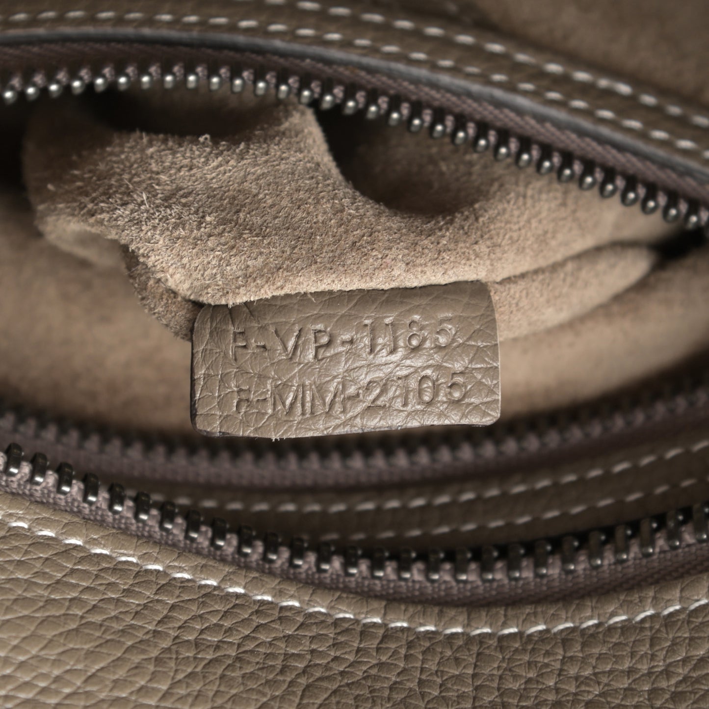 Drummed Calfskin Micro Luggage Souris