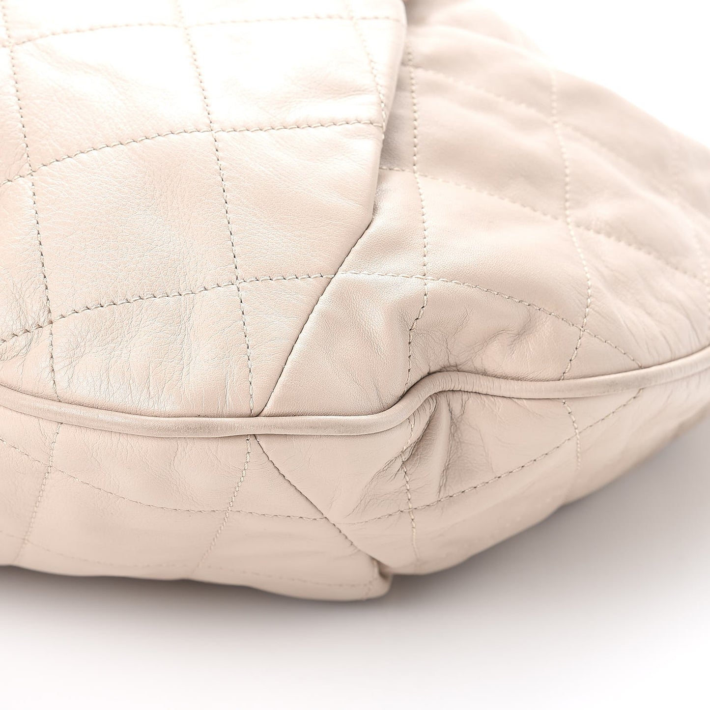 Calfskin Coco Pleats Hobo Beige