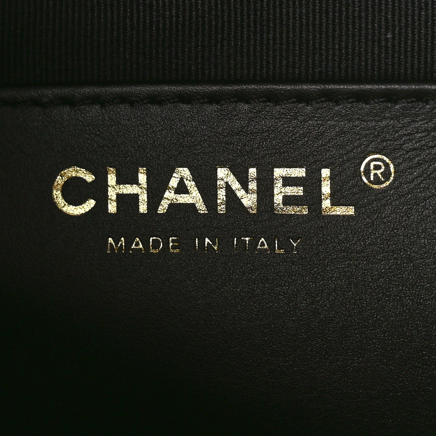 Caviar Quilted CC Top Handle Vanity Case Black