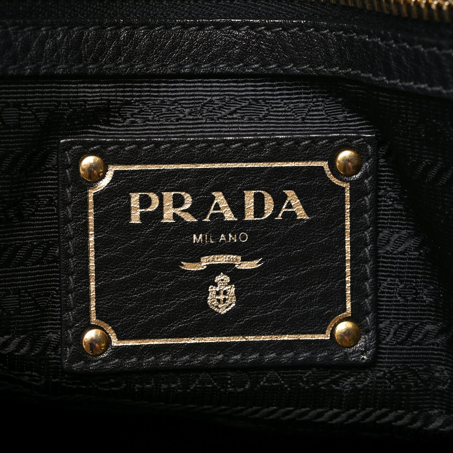 Vitello Daino Tote Black