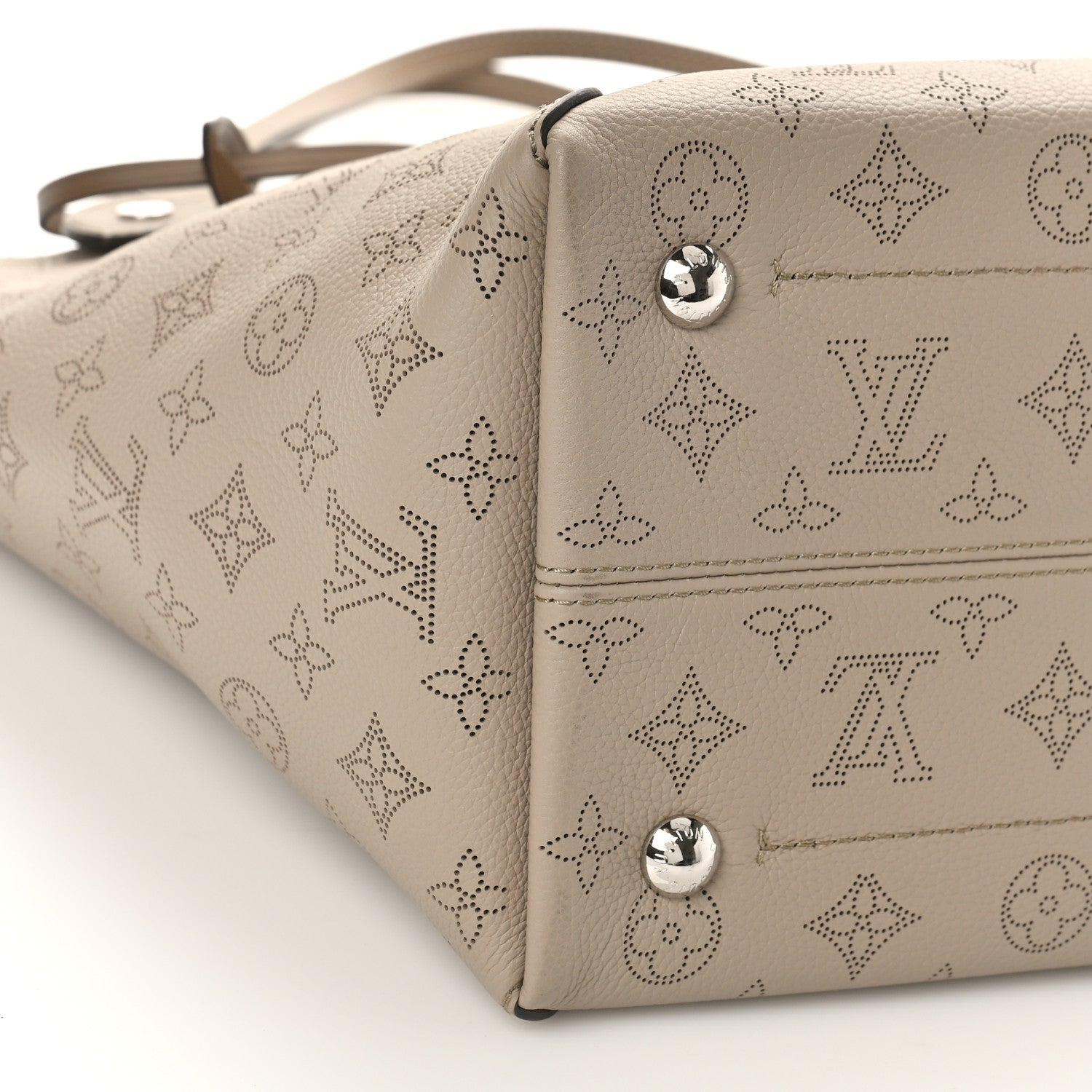 Louis Vuitton Mahina Hina MM Galet 8 of 9