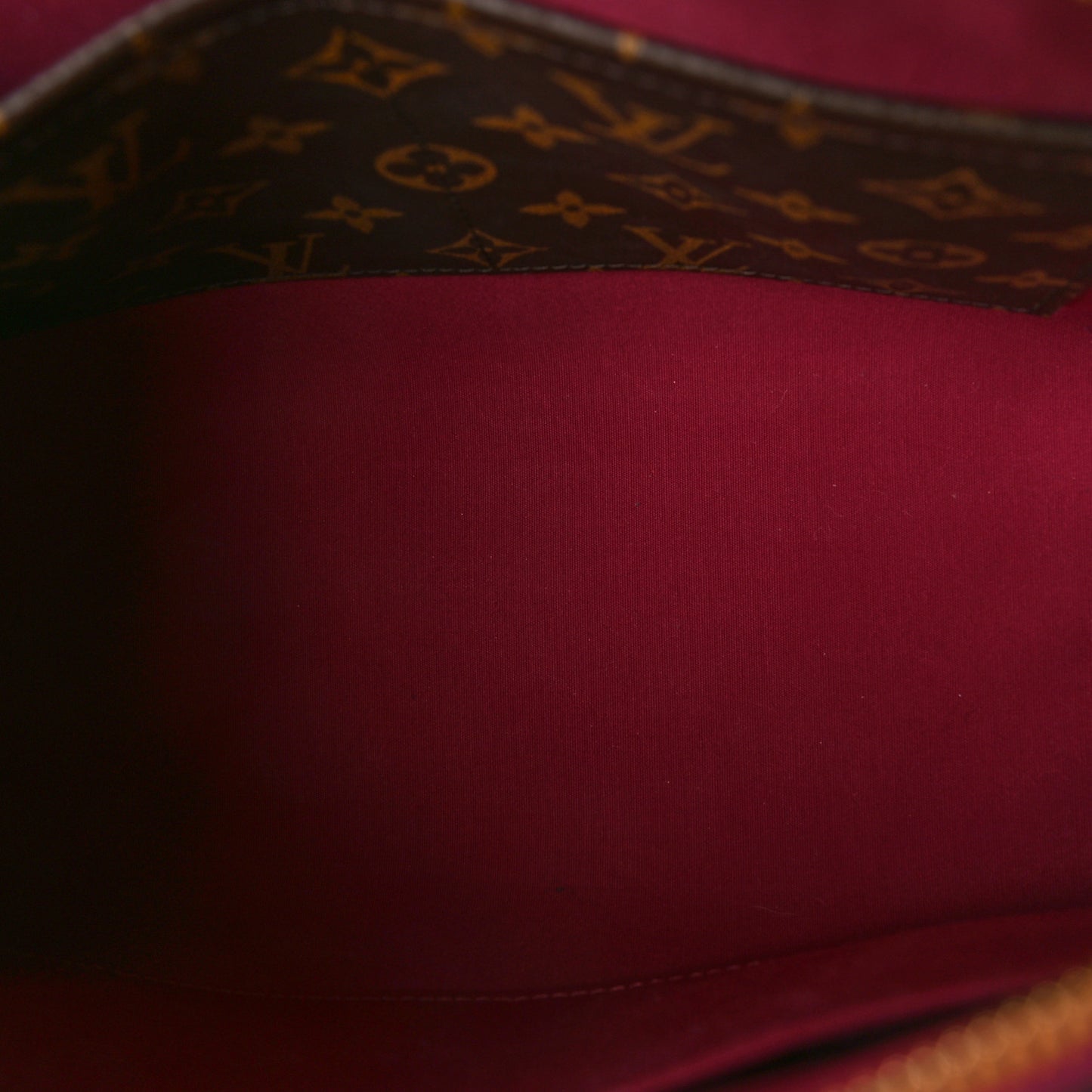 Patent Calfskin Miroir Tote Magenta