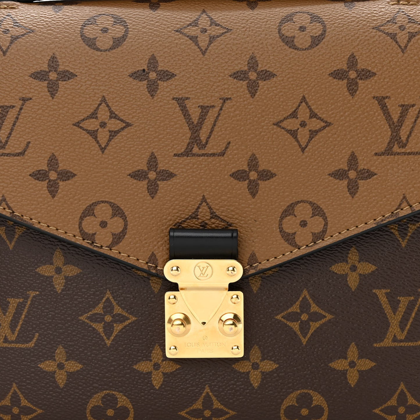 Reverse Monogram Pochette Metis