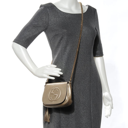 Gucci Metallic Pebbled Calfskin Small Soho Flap Crossbody Golden Beige 2 of 7