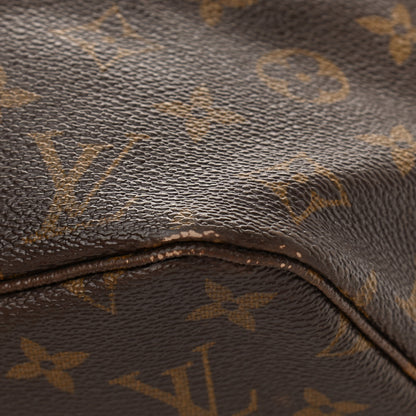 Louis Vuitton Monogram Neverfull MM 11 of 15