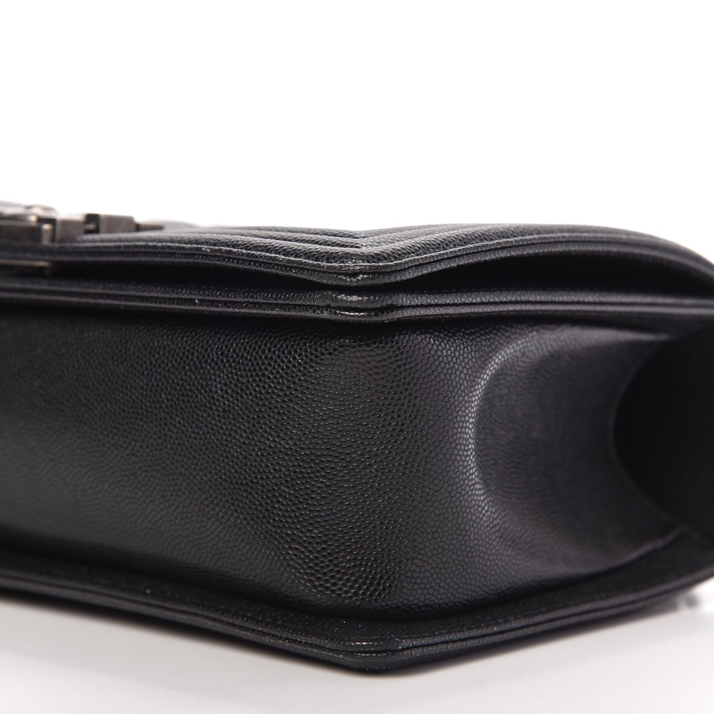 Caviar Quilted Medium Boy Flap Black