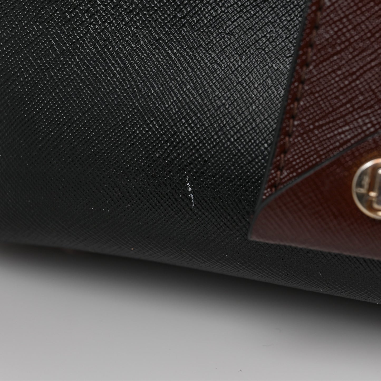 Saffiano Big Shot Tote Black