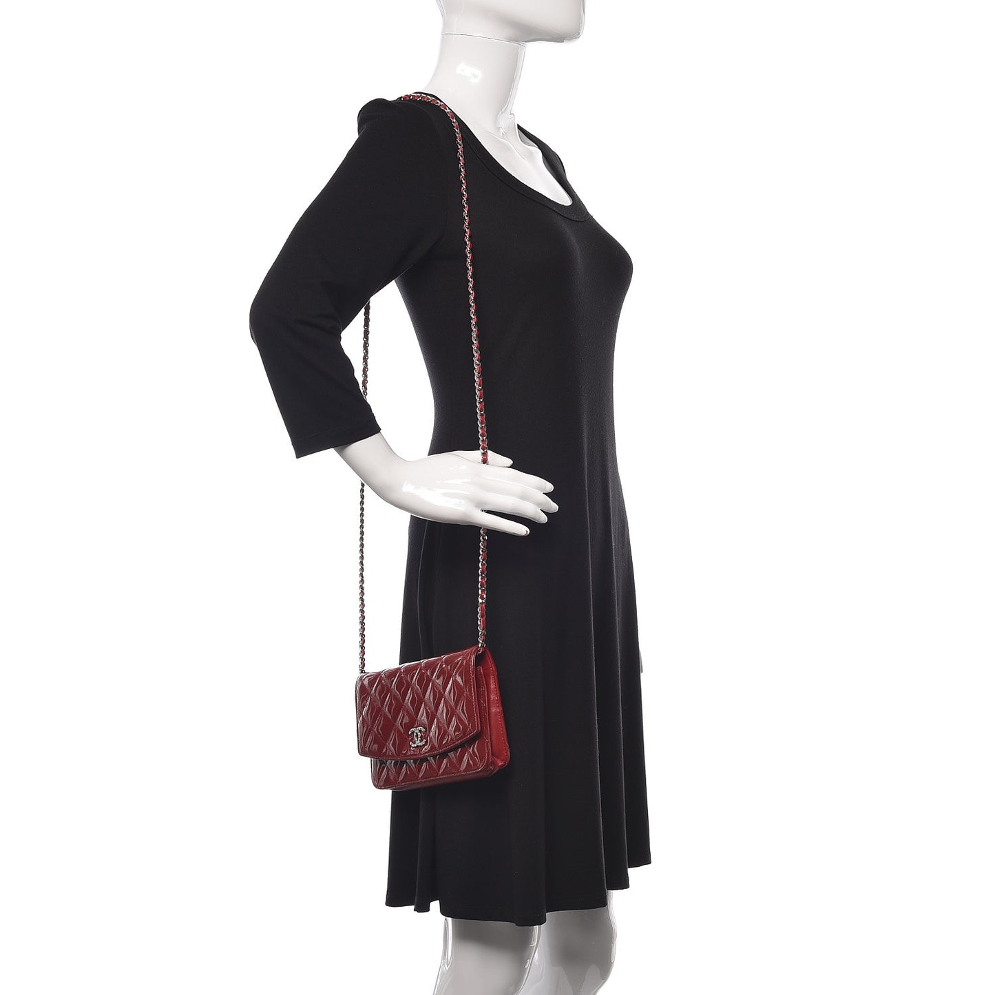 Patent Quilted Brilliant Wallet On Chain WOC Red