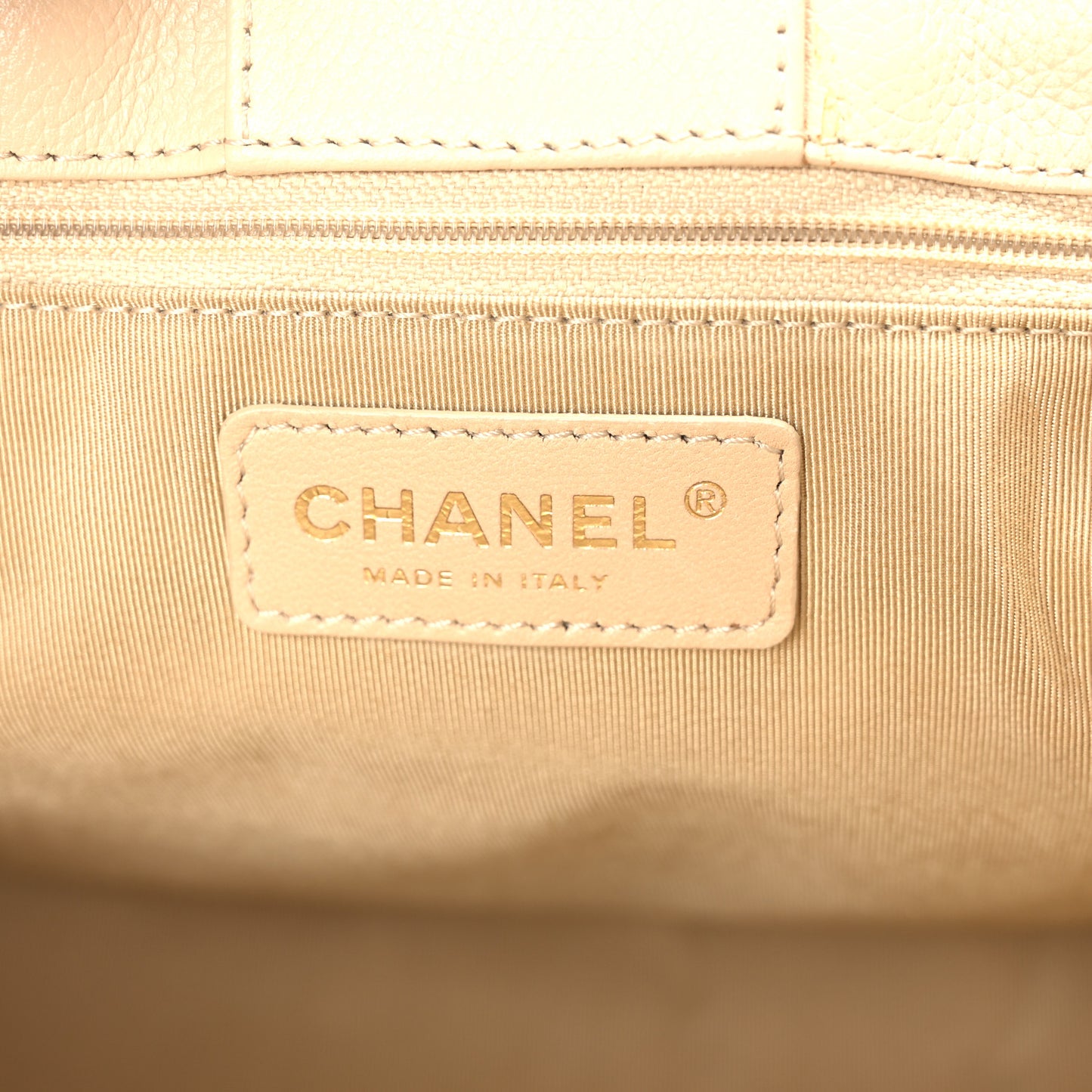 Calfskin Cerf Executive Shopper Tote Beige Clair